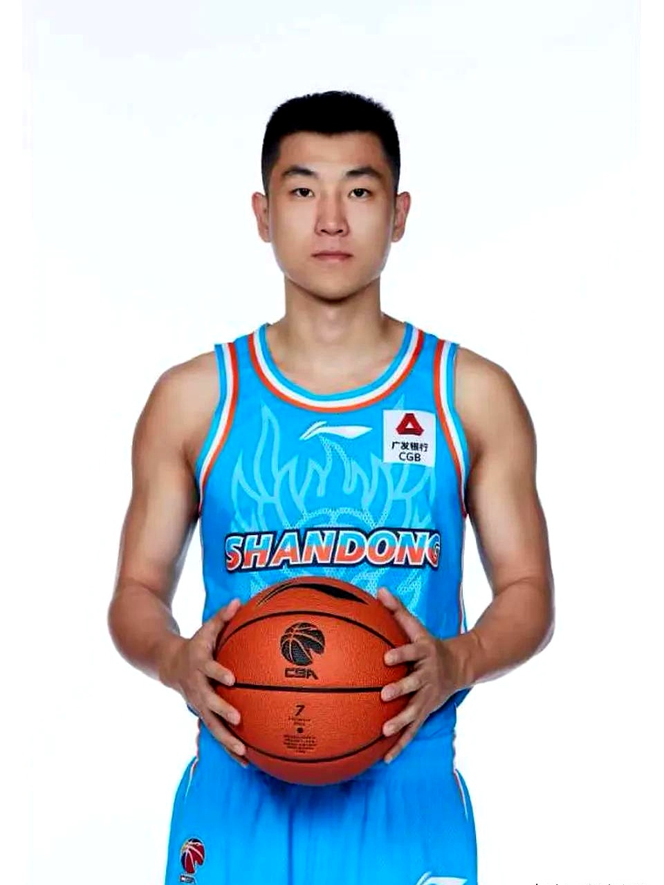 国王鏖战青岛队,高诗岩惊艳四座 国王鏖战青岛队,高诗岩惊艳四座