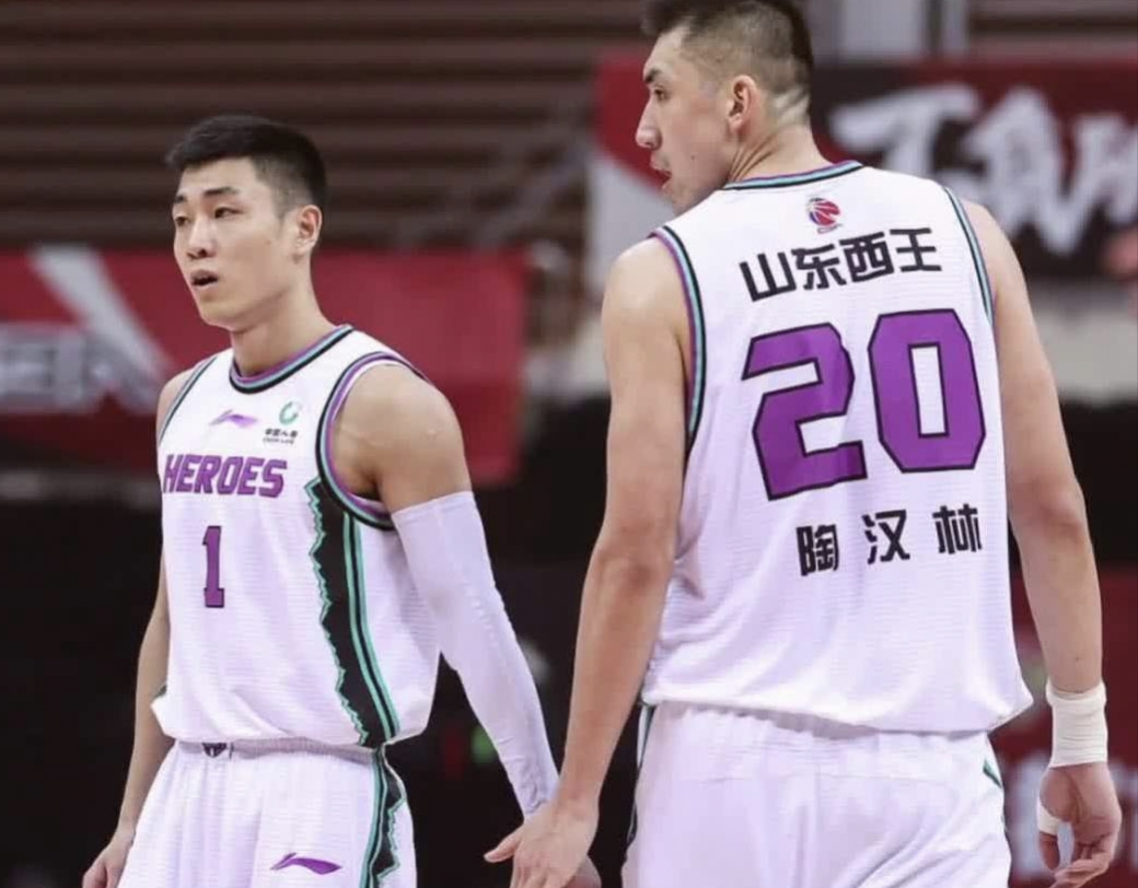 国王鏖战青岛队,高诗岩惊艳四座 国王鏖战青岛队,高诗岩惊艳四座