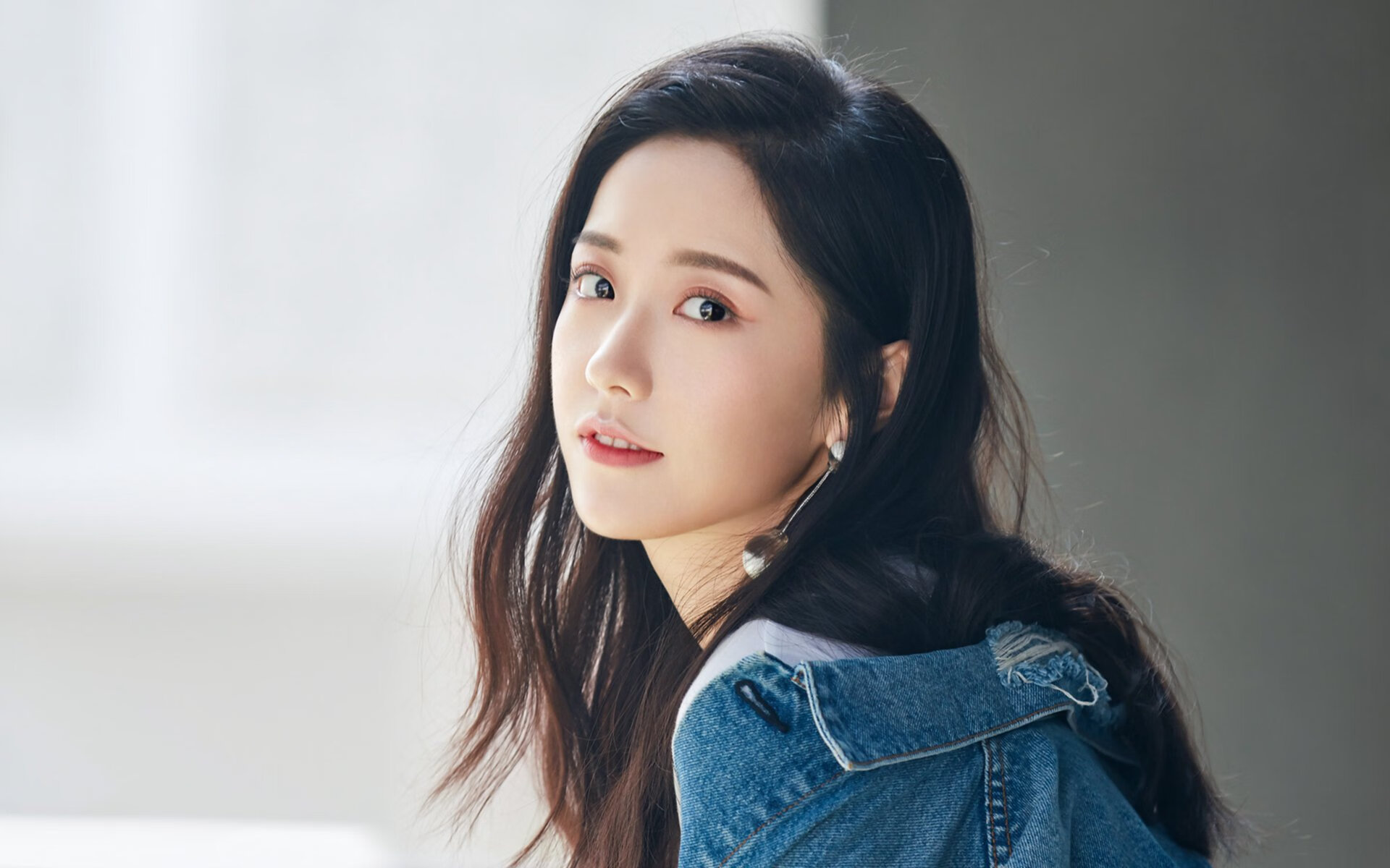 当东方武士遇上永恒之城，莱奥的跨界舞台与无限可能