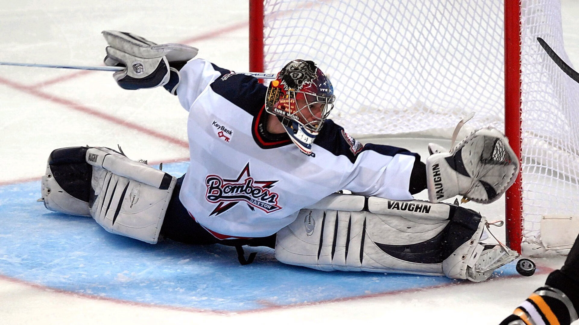 肾上腺素之夜，当F1揭幕战的轰鸣，遇见东契奇扛起全队的坚韧