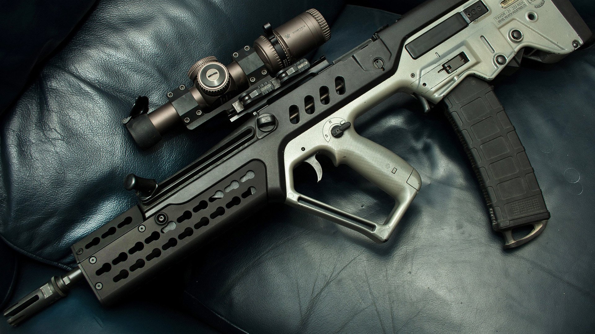 唯一变量迪亚斯，他如何以个人意志，主宰勒沃库森对阵英格兰的生死局