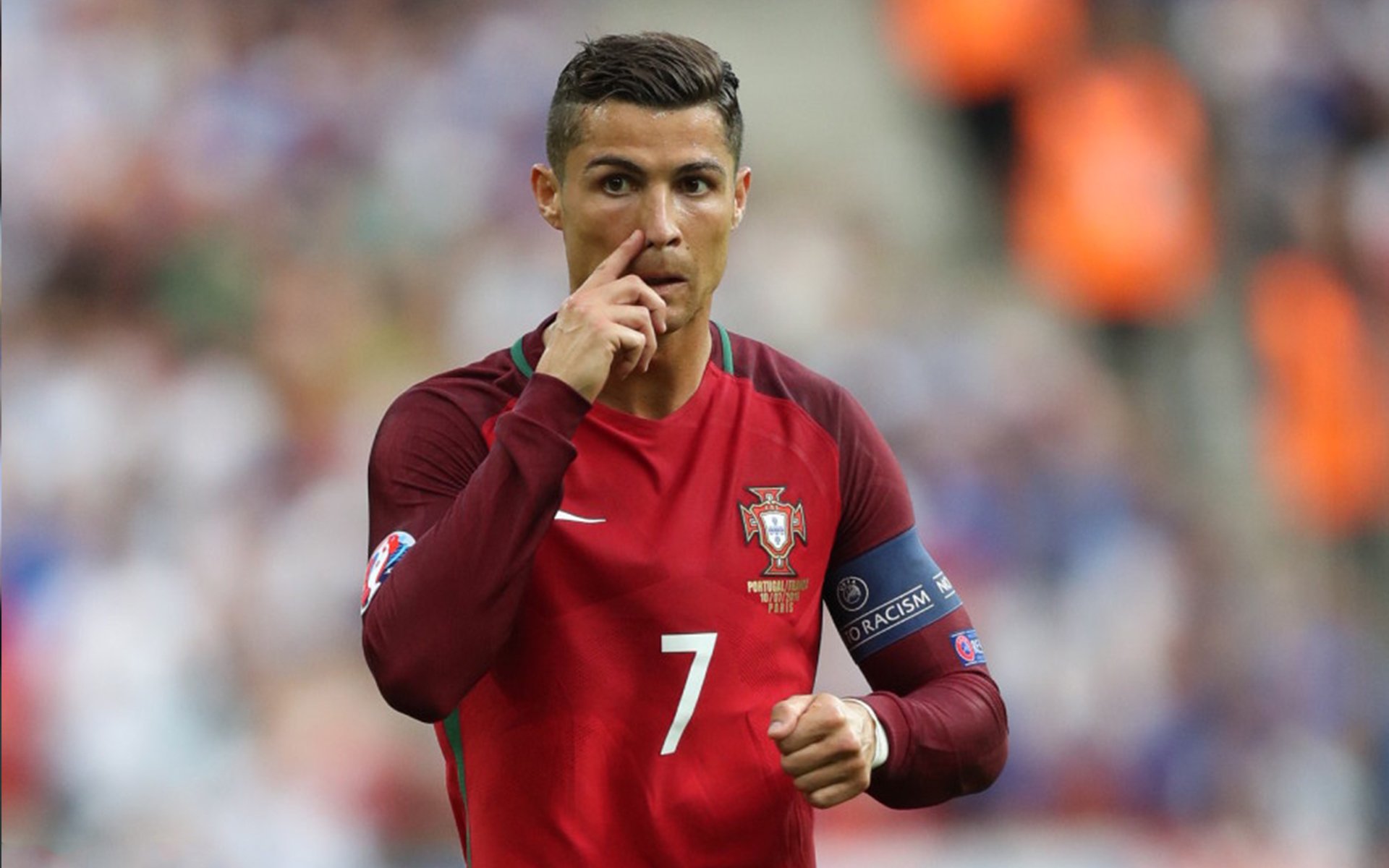 足球之夜，卢卡库爆发闪耀欧洲，阿尔及利亚狂胜突尼斯震惊非洲